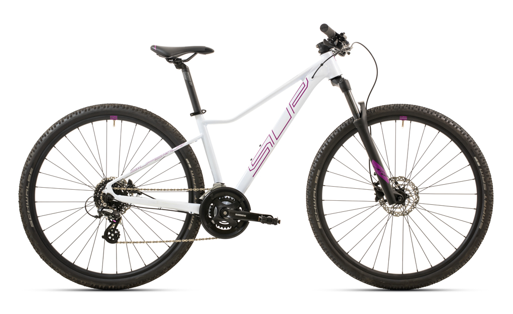 XC 819 W - MY23