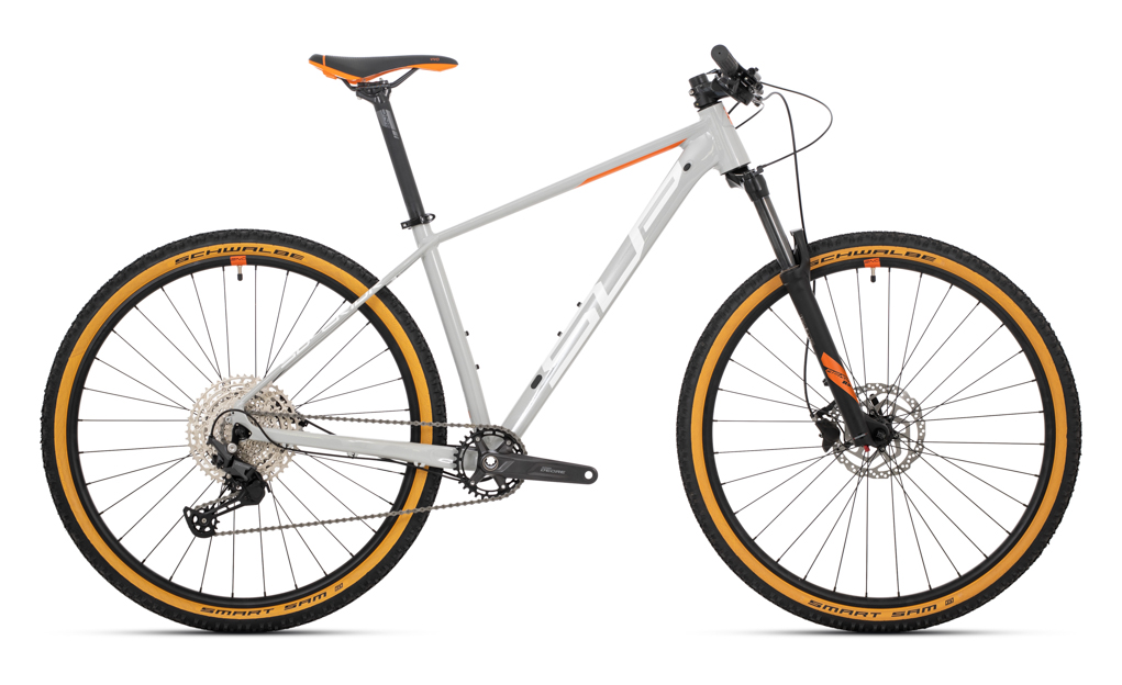 XC 899 - MY23